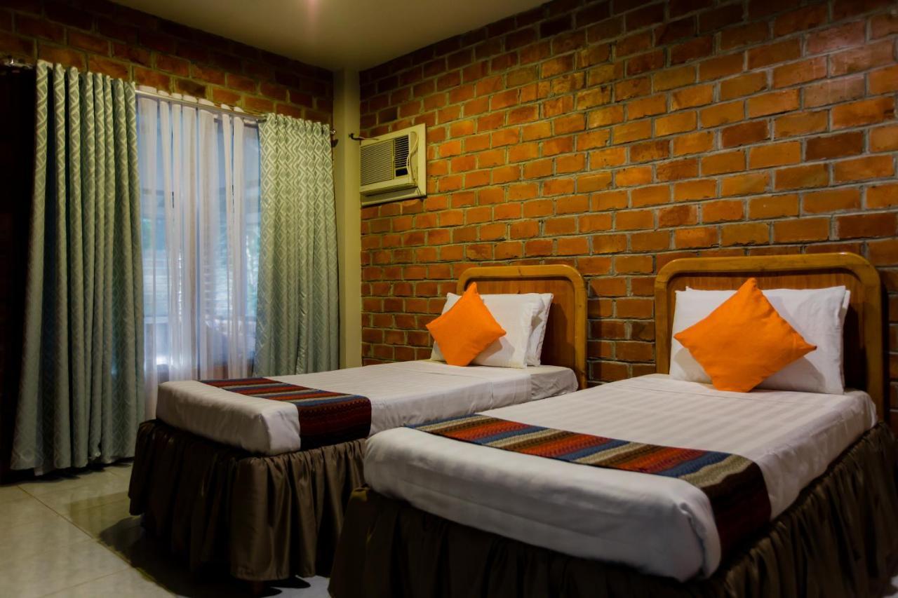 Hotel Malagos Garden